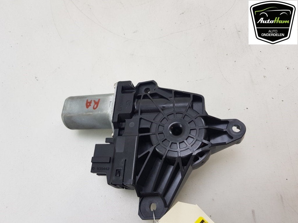 MOTEUR LEVE VITRE ELECTRIQUE A (W176) (|A2469063200|), Utilisé, Mercedes-Benz