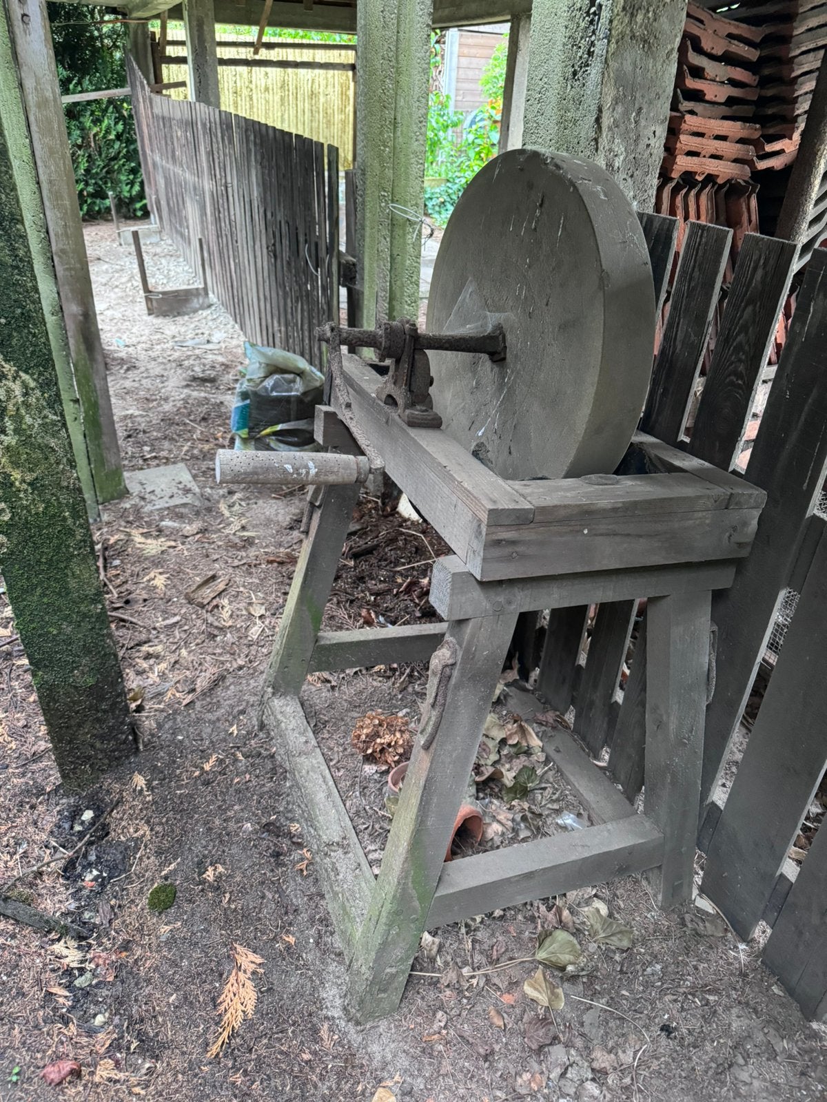 Oude slijpsteen, Tuin en Terras, Ophalen, Zo goed als nieuw