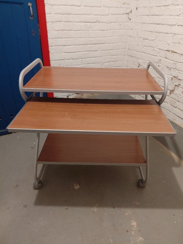 table d'ordinateur, Enlèvement