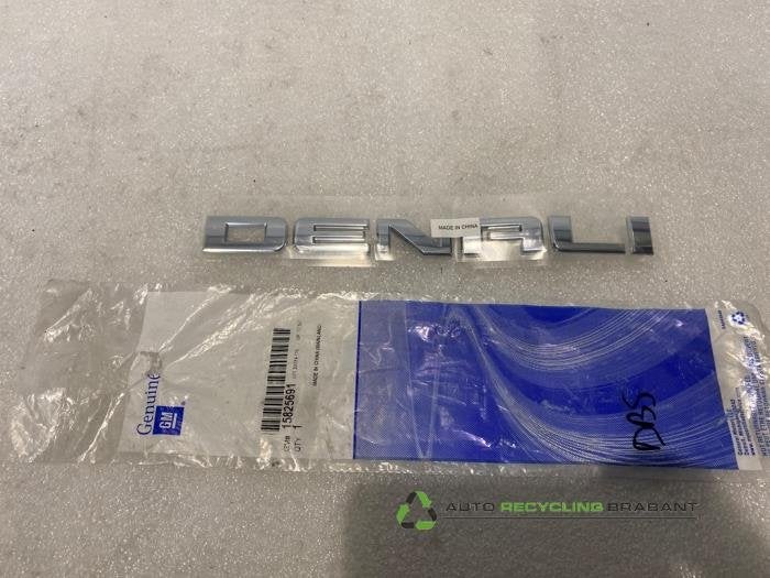 Embleem van een GMC Yukon, Gebruikt, -, Overige automerken, -