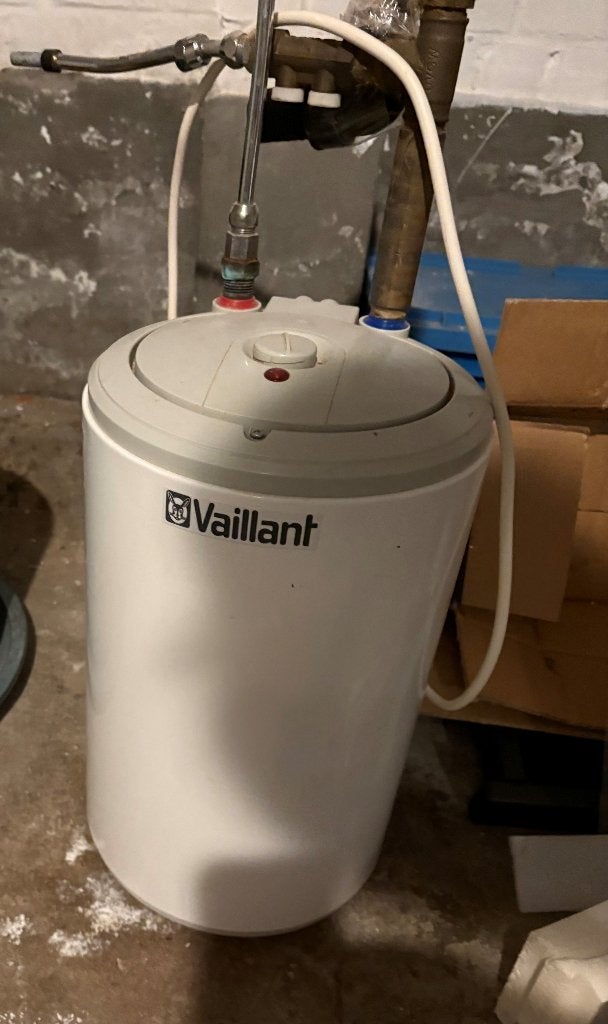 Boiler / Chauffe-eau - 10L (Vaillant), Bricolage & Construction, Chauffe-eau & Boilers, Protection de température de retour (RTS)