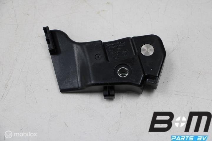 Gevel voor zwenkbare trekhaak VW Golf 7 5G0807385, Utilisé