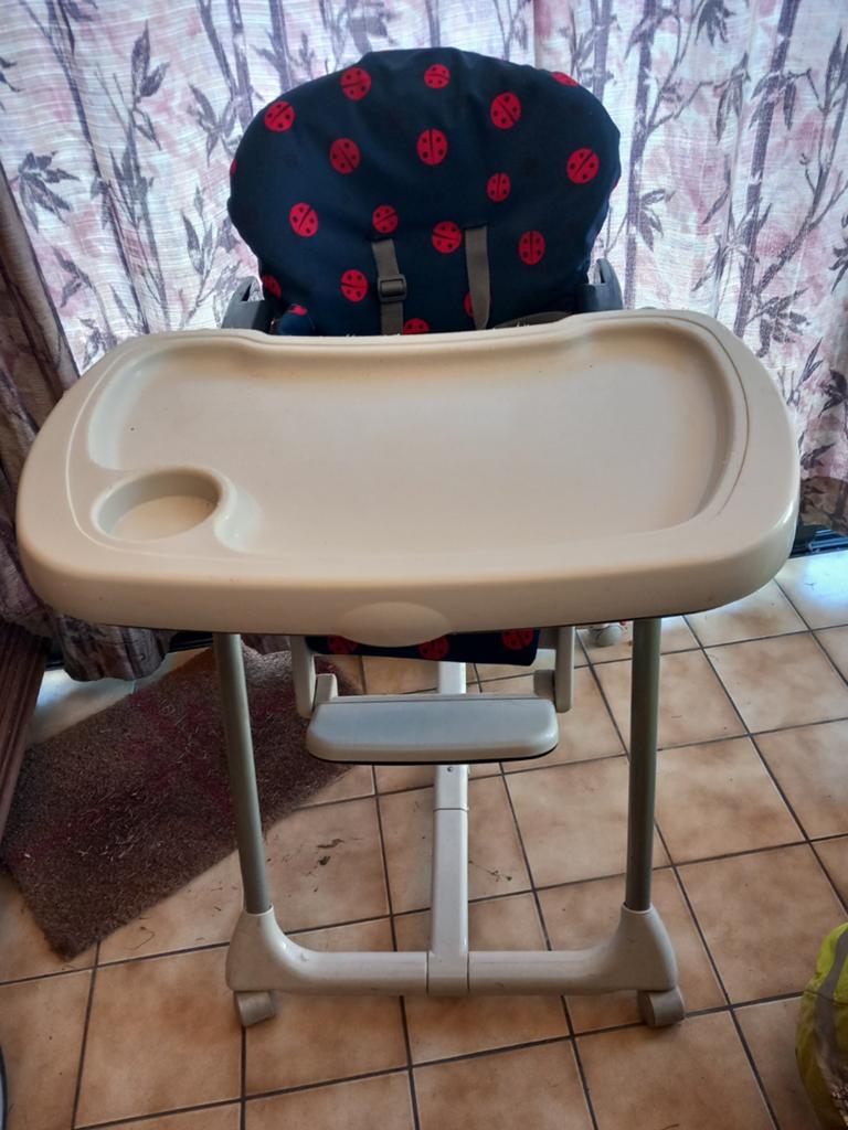 Kinderstoel beige, Kinderen en Baby's, Kinderstoelen, Ophalen