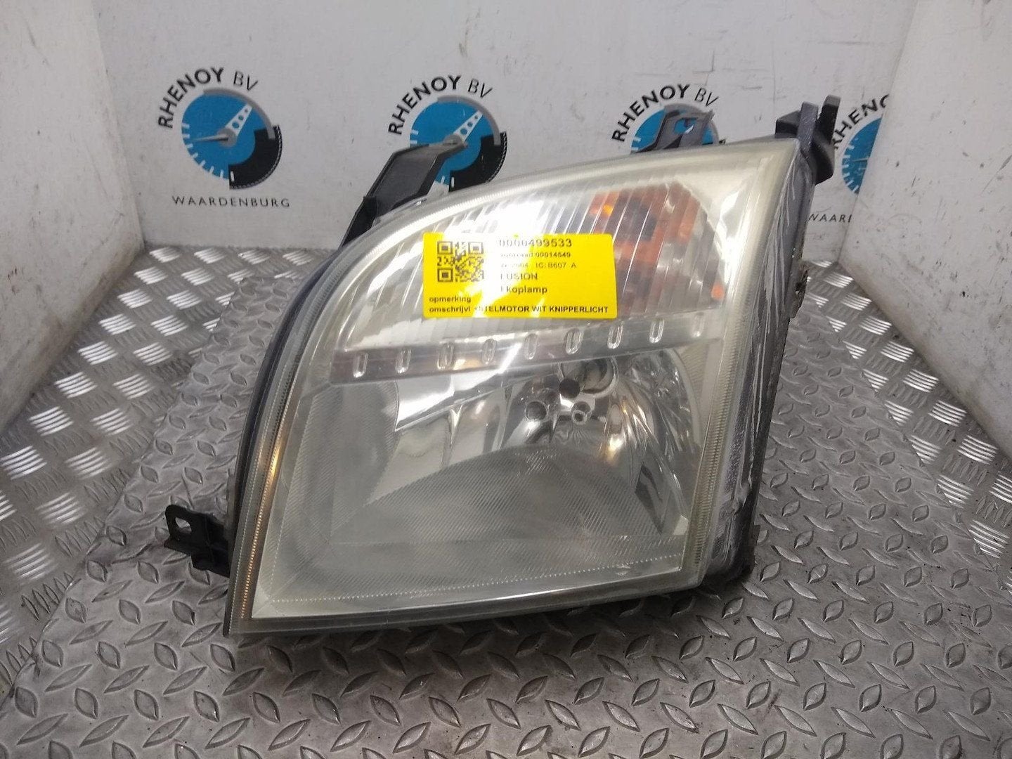 FORD FUSION 1.4-16V Ghia KOPLAMP L 2004, Ophalen of Verzenden, Gebruikt, Stiba lid