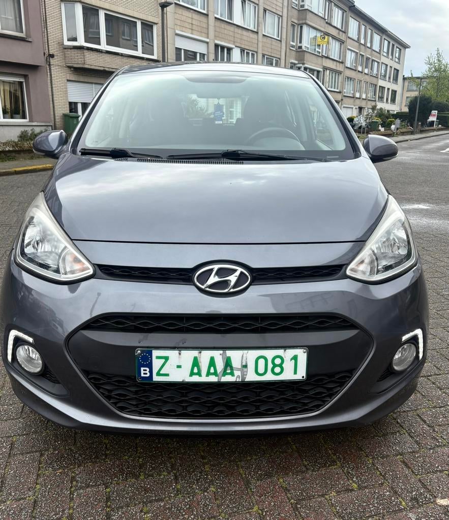 Hyundai i10. AUTOMAAT Benzine 2014, Auto's, Automaat, Parkeersensor, Euro 6, Bedrijf