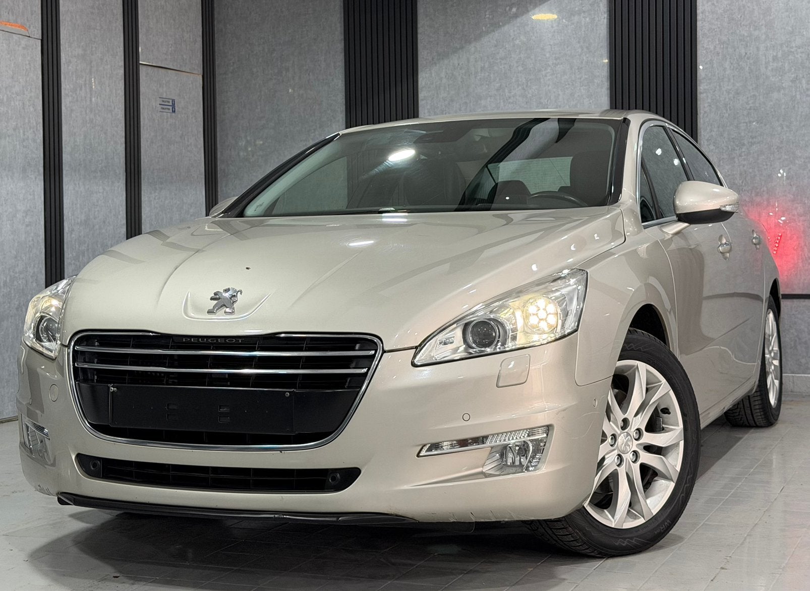 PEUGEOT 508 EURO 5 1.6i 94.000 km !!!, Auto's, Euro 5, Bluetooth, Leder, Bedrijf