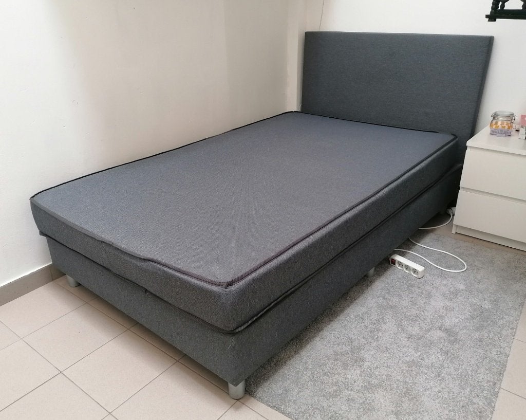 Boxspring  met matras 120 x 210, Ophalen, 210 cm, Zo goed als nieuw, 120 cm