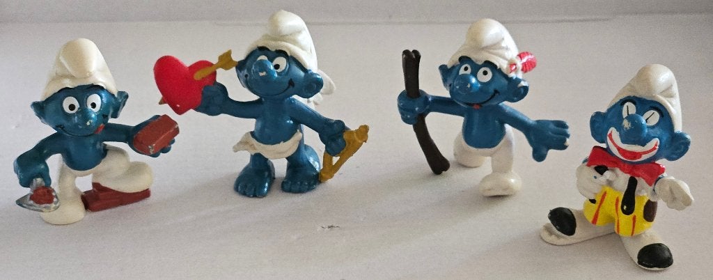 Schleich/Peyo 4 schtroumpfs différents, Collections, Enlèvement ou Envoi