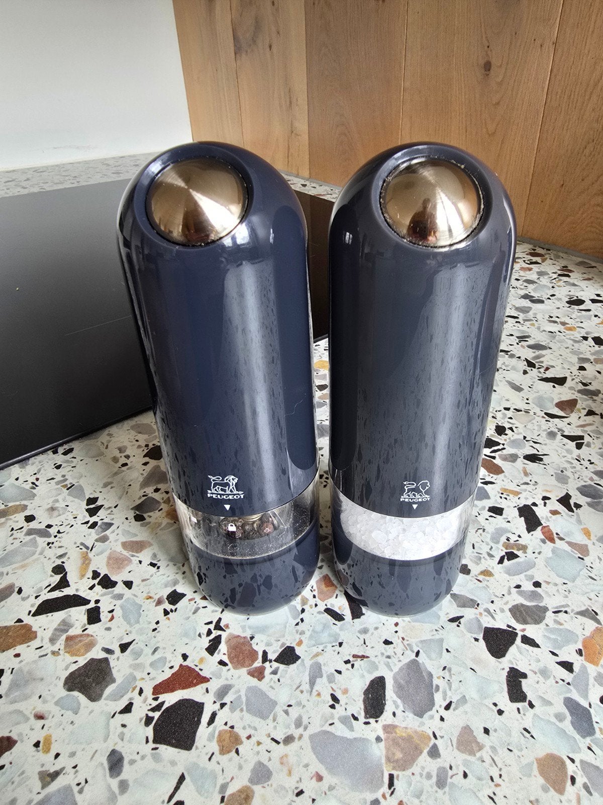 Elektrische zout en peper molen Peugeot, Verzenden