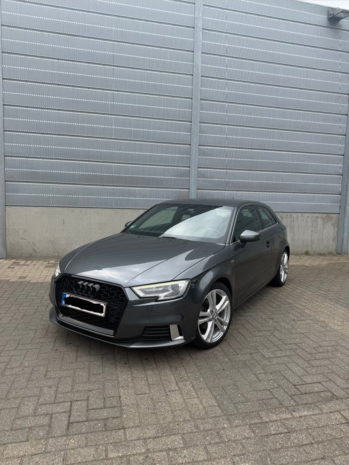 Audi A3 S-Line 2018, Voorwielaandrijving, 4 cilinders, Leder en Stof, 1395 cc