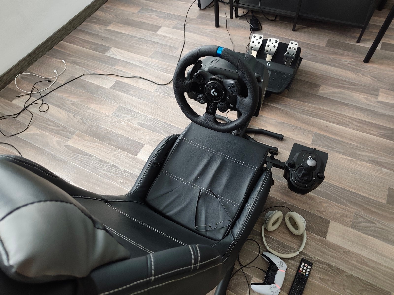 Setup Simracing Complete (Logitech G923 + Siège + VR2), Volant de course, Retour de force, Comme neuf, Enlèvement