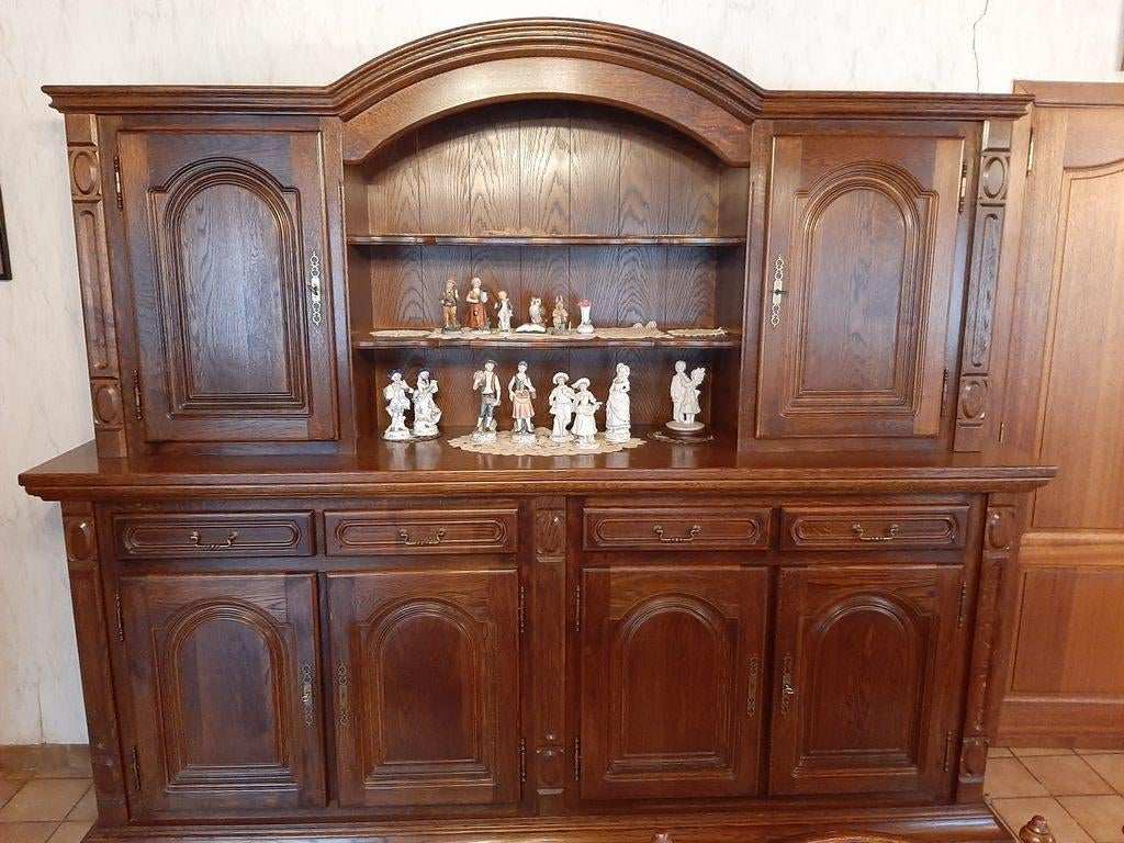BUFFET KAST IN EIK, Huis en Inrichting, Kasten | Vitrinekasten, Ophalen