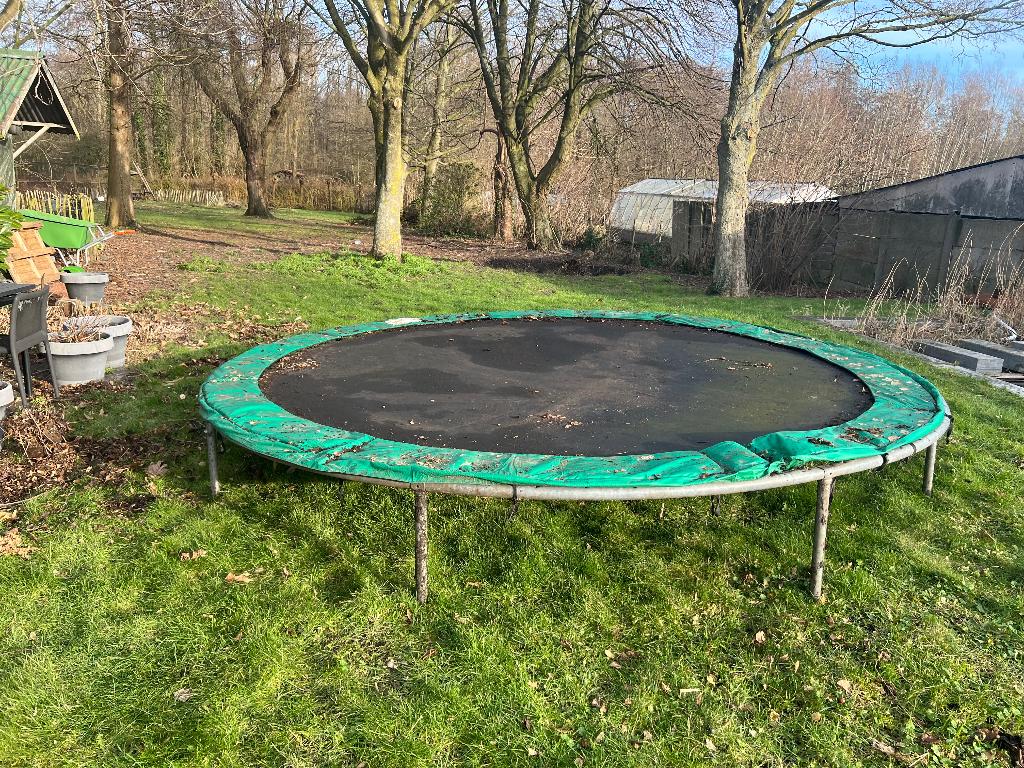 Trampoline, Ophalen, Gebruikt