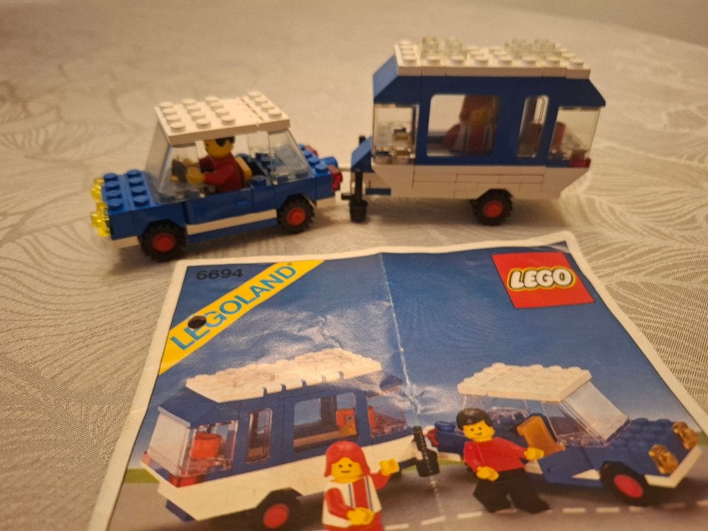 Vintage LEGO Legoland 6694 - Car with Camper (1984), Lego, Ophalen of Verzenden, Zo goed als nieuw, LEGOLAND