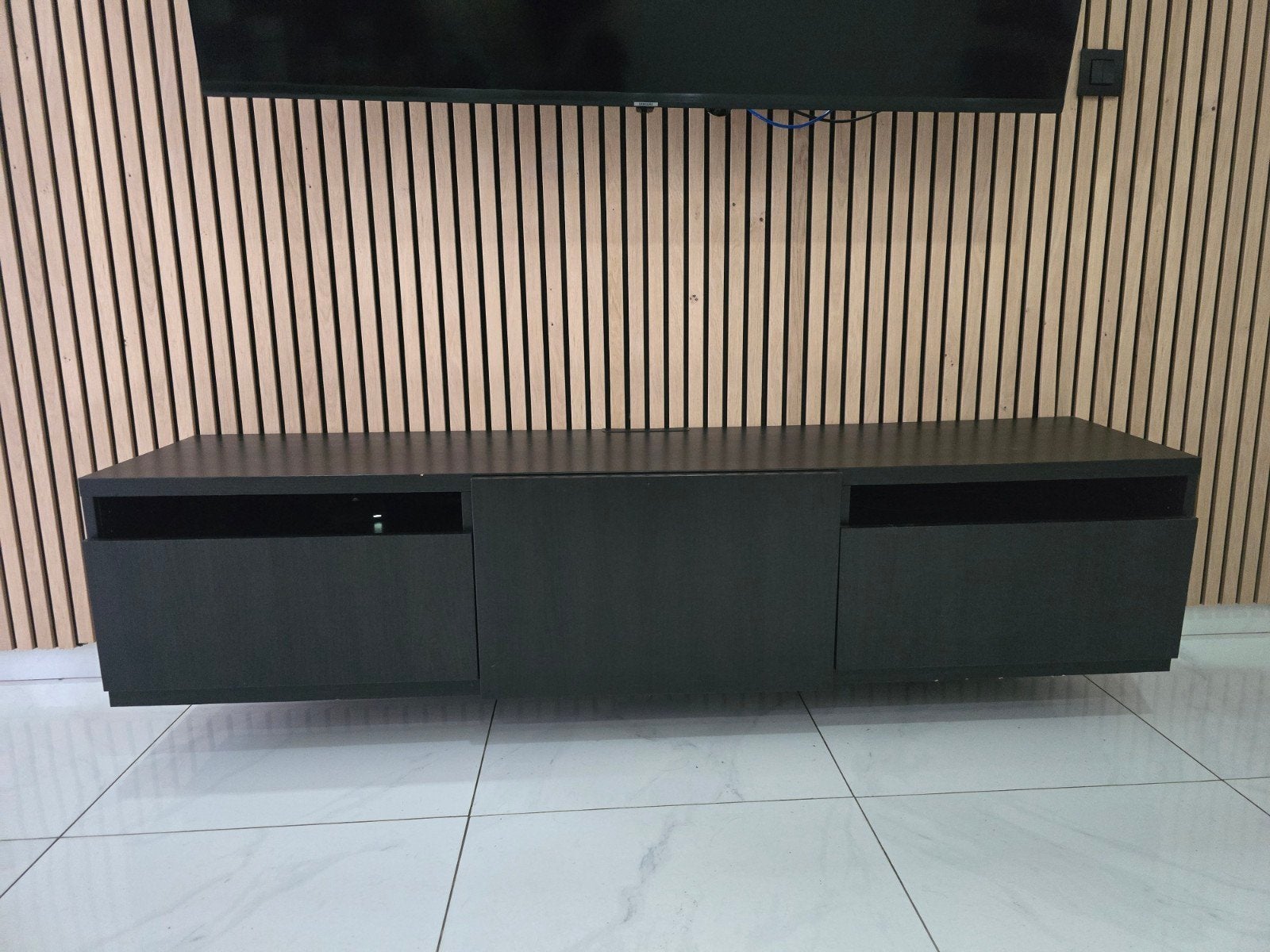 Ikea tv-meubel, Ophalen