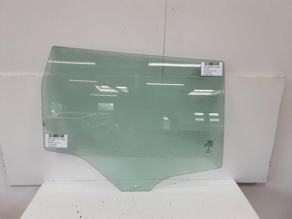 VITRE ARRIERE DROITE Mini Clubman (F54) (43R011057), Petuelring 130
80809  München, DE, Mini, Utilisé, Minikundenbetreuung@mini.de