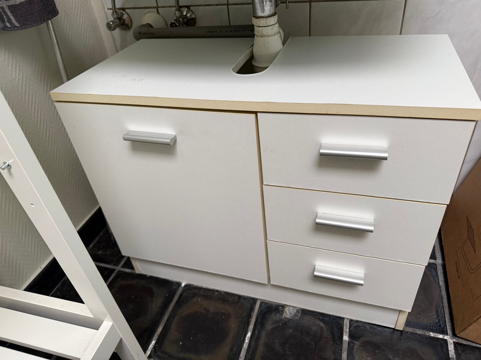 Badkamer kastje, Huis en Inrichting, Badkamer | Badkamermeubels, Ophalen, Gebruikt