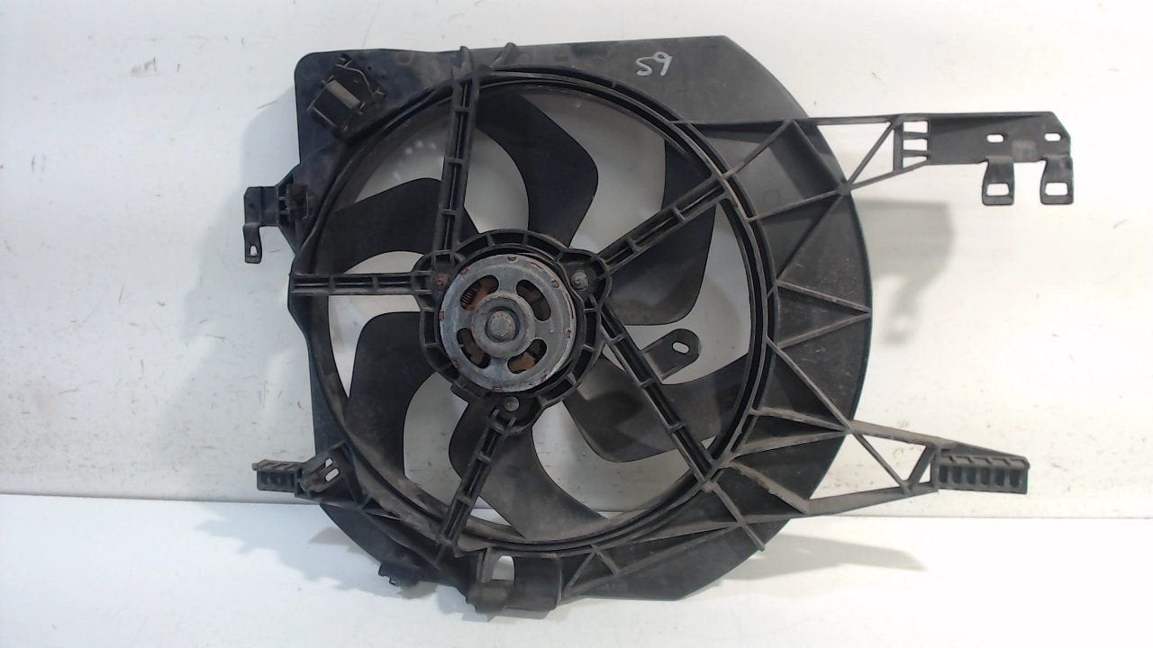 Koelventilatormotor Renault Trafic, Onderdelen@venauto.nl, Van der Ven Autorecycling B.V., Gebruikt, Ettenseweg 76, 4706 PB Roosendaal, The Netherlands