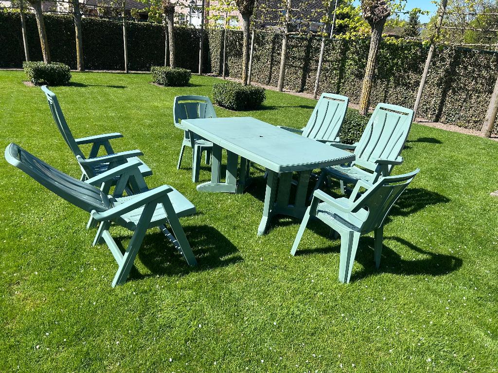 Table de jardin avec six chaises de jardin assorties, Chaise, Comme neuf, Synthétique, Enlèvement