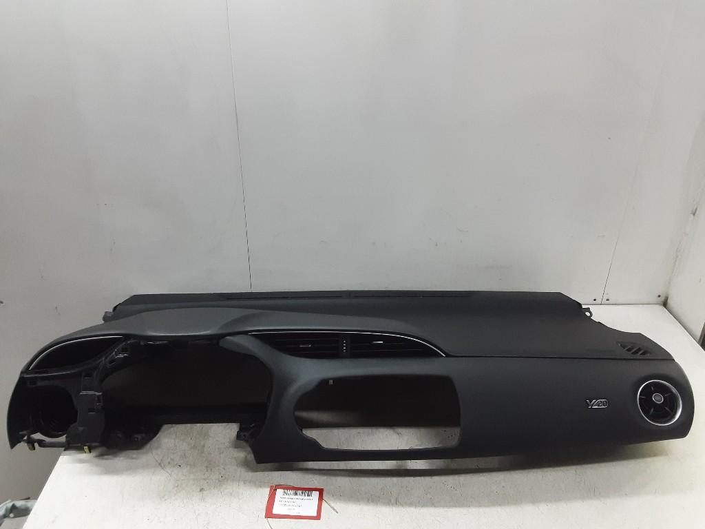 TABLEAU DE BORD Toyota Yaris III (P13) (01-2010/09-2020), Mevr. I. Hauben, Toyota, Utilisé, Rue de l'Espoir 34 34
4030  GRIVEGNÉE, BE