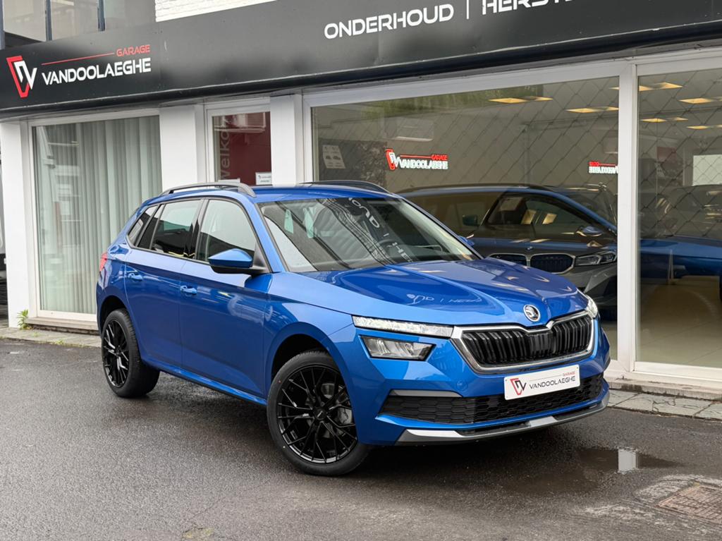 Skoda Kamiq 1.0 TSI DSG - LED- Apple car play - Camera, Lichtsensor, Stof, Blauw, 5 zetels