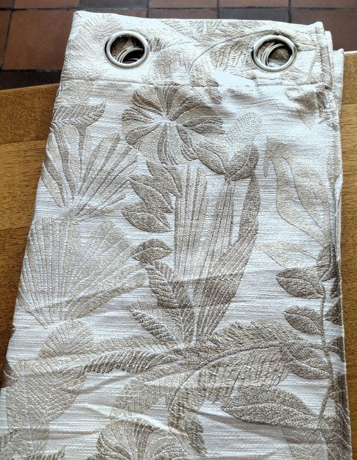 gordijnen met witte achterkant tegen de warmte., Huis en Inrichting, Overgordijn, 137 cm, Nieuw, 245 cm