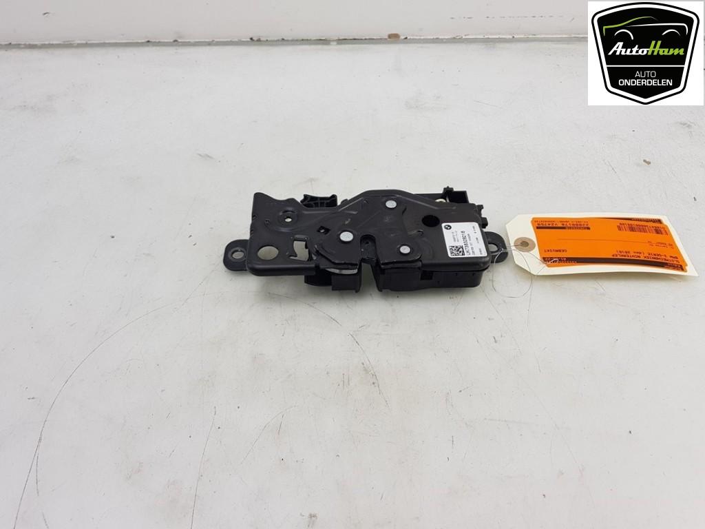 SLOTVANGER ACHTERKLEP BMW 3 serie (F30) (|738328218|), Gebruikt, BMW