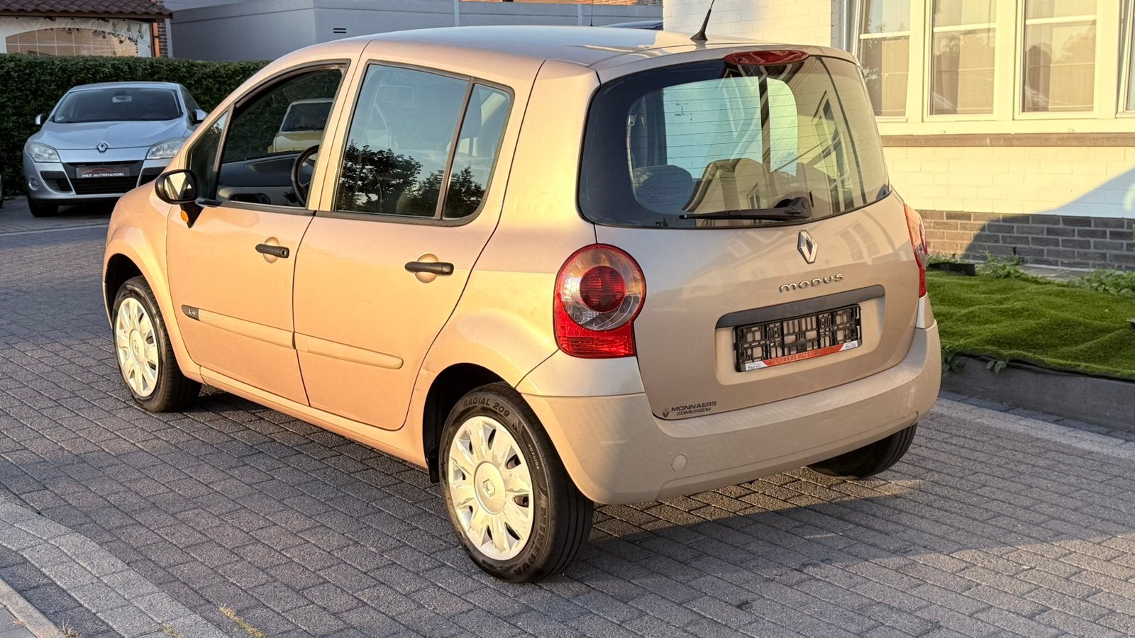 Renault modus 1.2i benzine * lez ok * gekeurd * proper *, Auto's, Renault, Bruin, Bedrijf, Onderhoudsboekje, Stadsauto