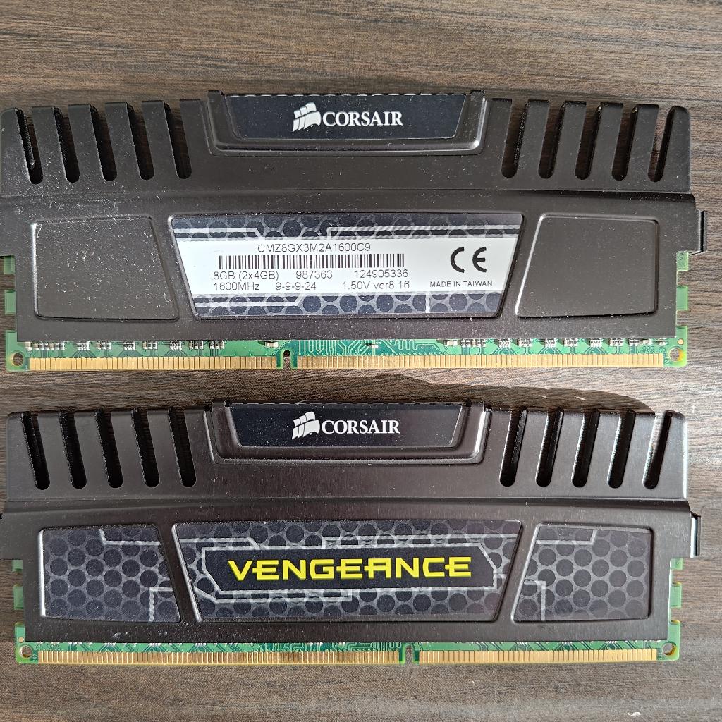 4 GB desktop DDR3 RAM — Corsair 1600 MHz (x2 beschikbaar), Computers en Software, RAM geheugen, Gebruikt, DDR3, Ophalen of Verzenden