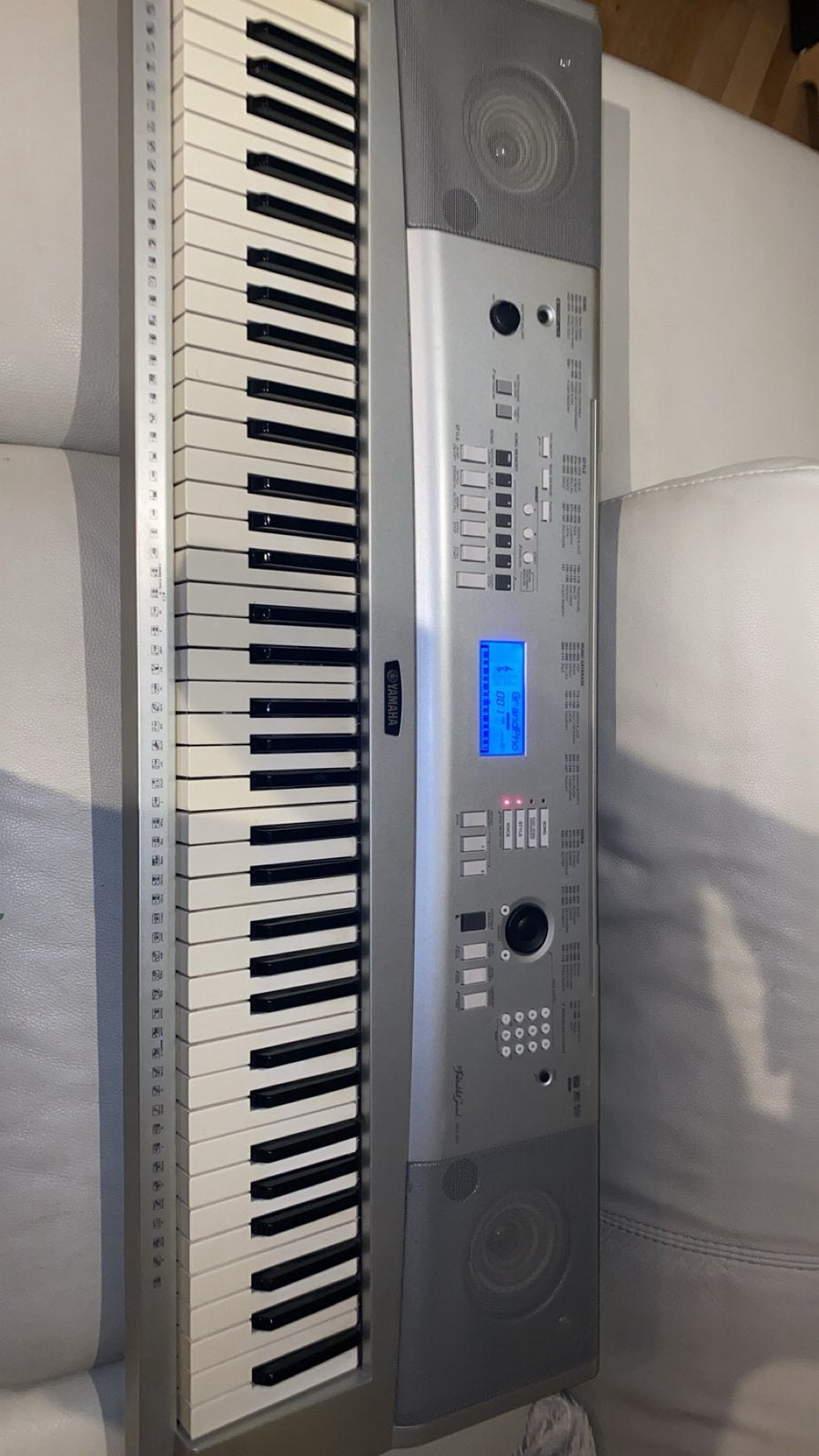 Yamaha DGX-220 keyboard piano, Muziek en Instrumenten, Ophalen, Zo goed als nieuw, Yamaha