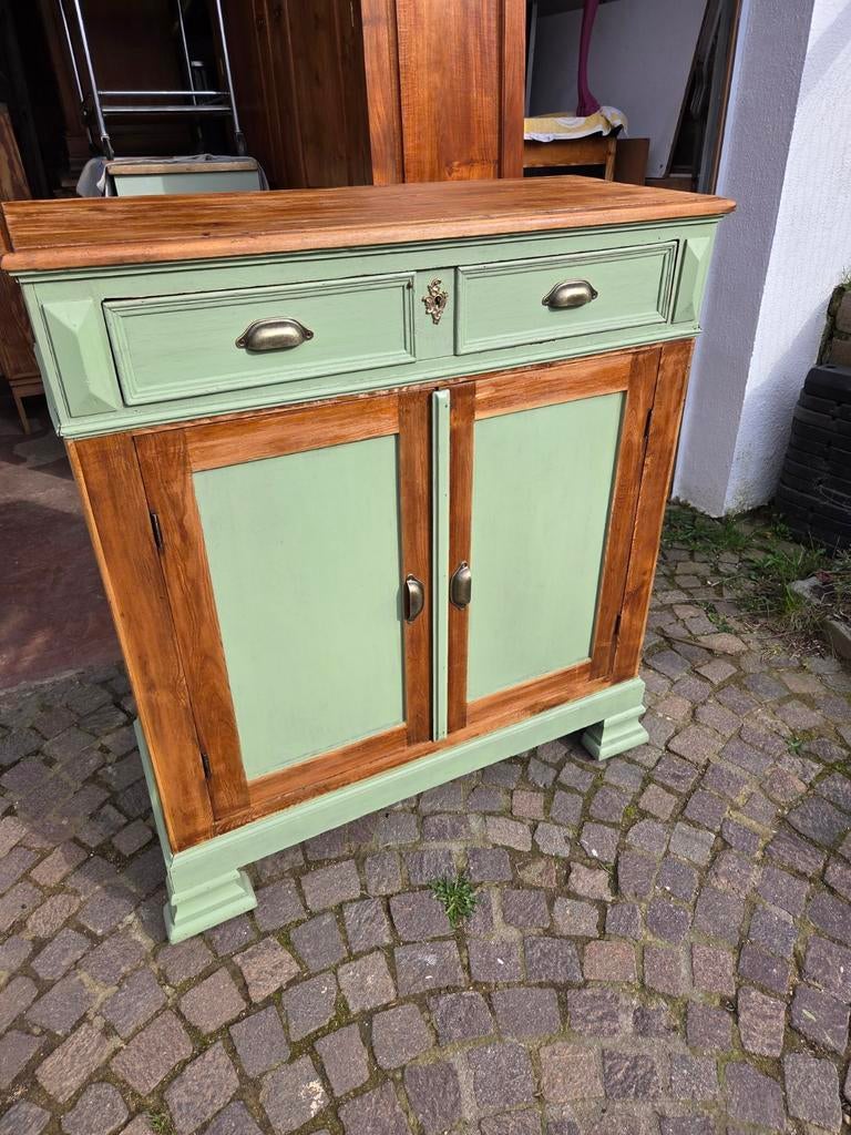 Mooi oud dressoir, massief grenen zaalmeubilair., Ophalen