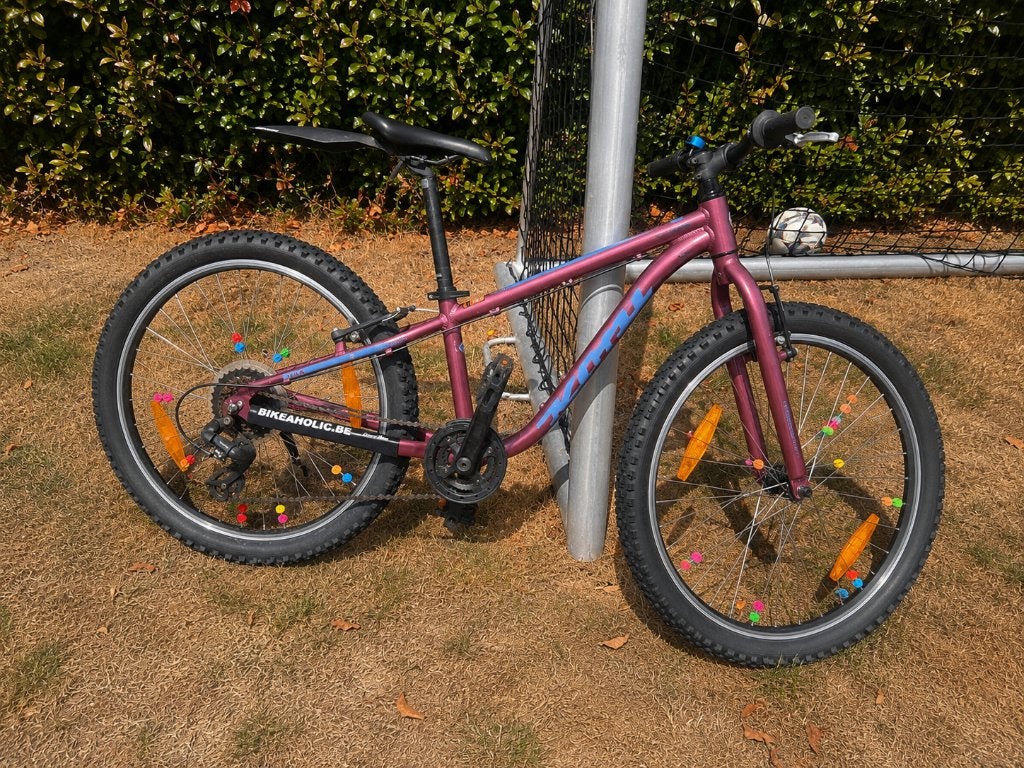 Kona Hula kinder-mountainbike, Gebruikt, Velgrem, Dames, Geen vering