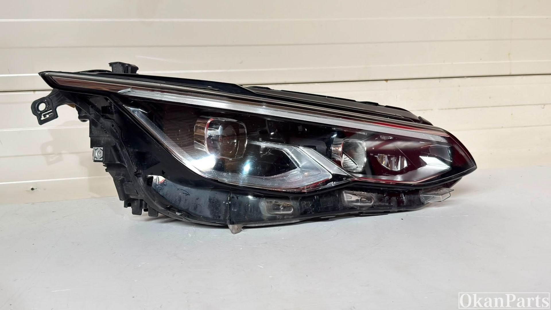 Phare droit Volkswagen Golf 8 IQ LIGHT 5H1941036, Autos : Pièces & Accessoires, Éclairage, Volkswagen, Utilisé