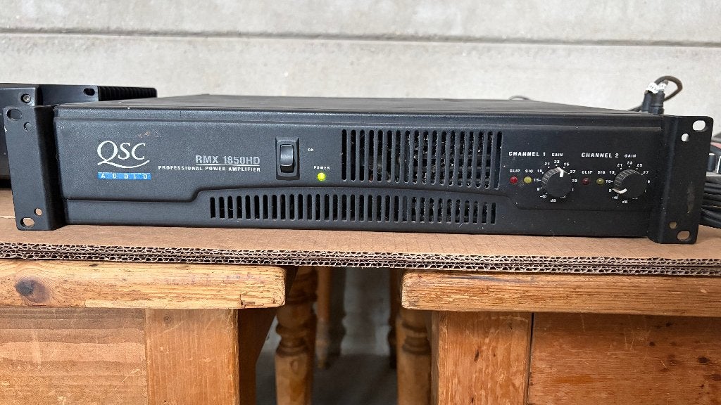 QSC RMX 1850 HD versterker, Audio, Tv en Foto, Ophalen