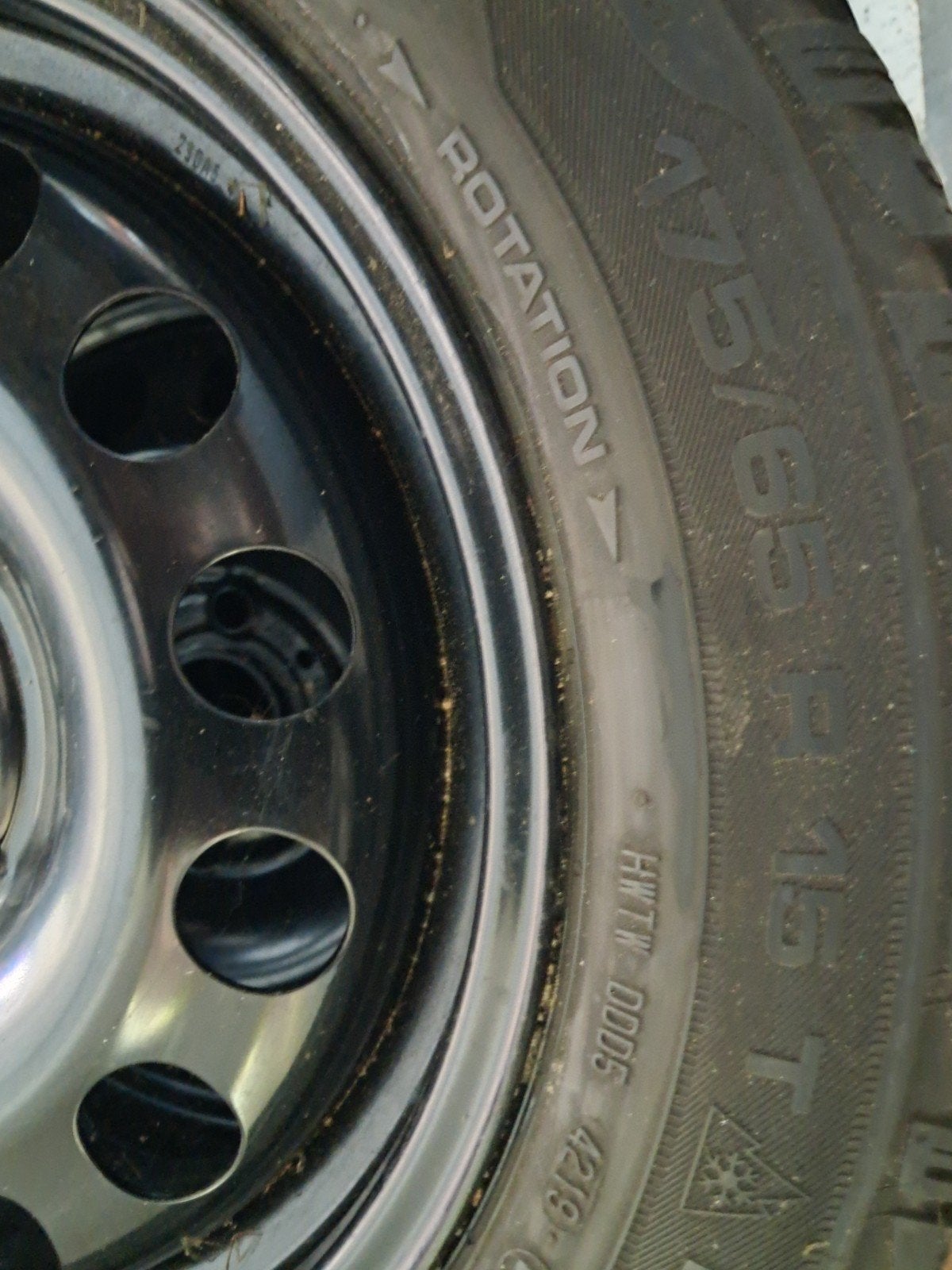 winterbanden voor Mini One op velg.  Perfecte staat., Auto-onderdelen, Ophalen, Winterbanden, Banden en Velgen