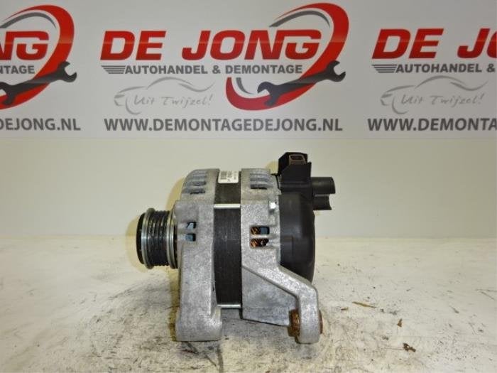 Dynamo van een Opel Corsa, Gebruikt, -, -, Opel