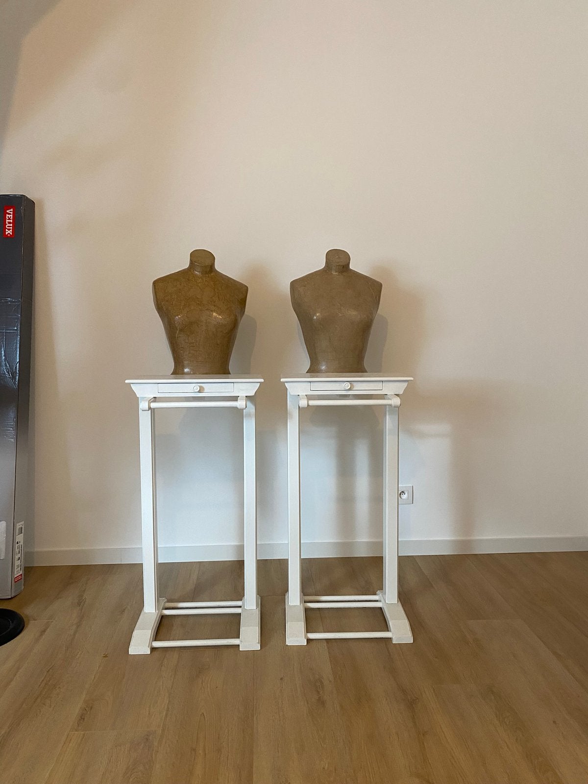 Presentatiemeubel met antieke buste (set), Enlèvement, Utilisé