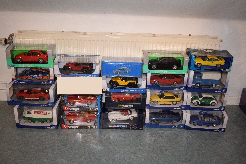 19 miniatuur auto's 1:18 nieuw, Ophalen of Verzenden, Nieuw, Burago