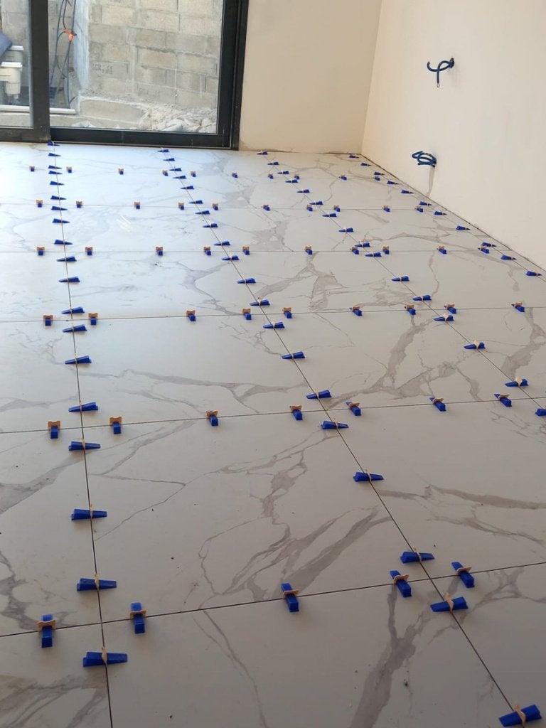 Carrelage,plafonnage,peinture,parquet,façade, Offres d'emploi