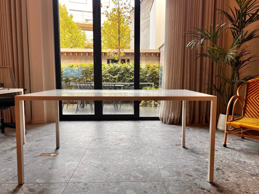 2 x Originele MDF Italia Tense design tafels wit, Ophalen, Kunststof, Gebruikt, Design