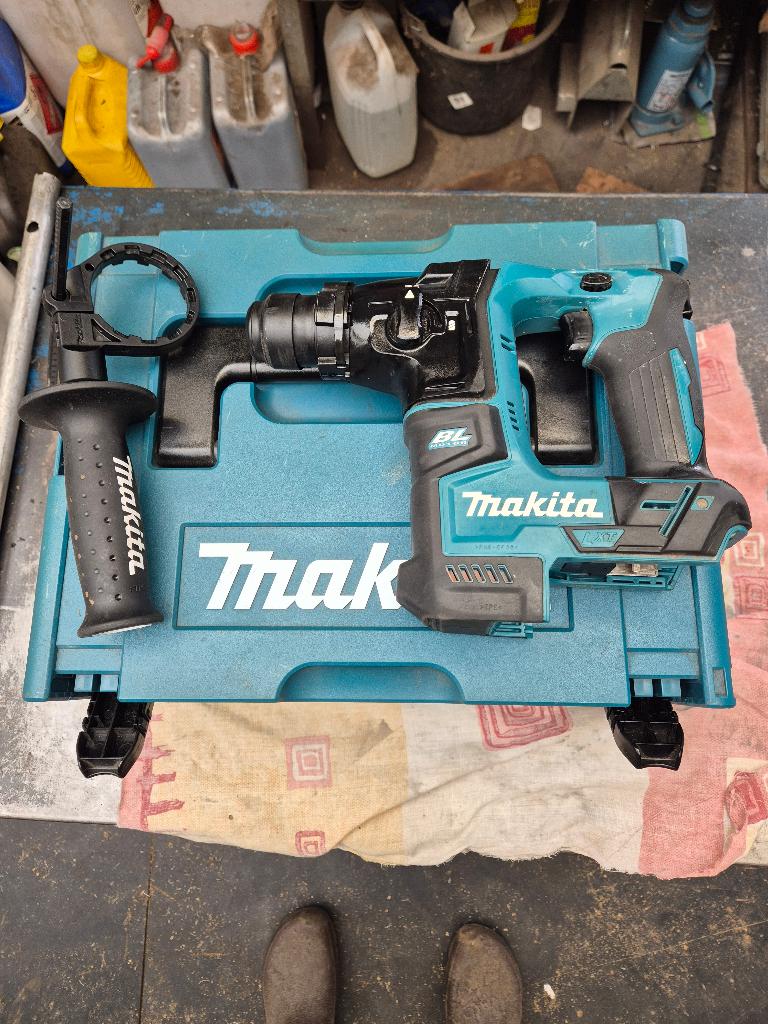 Makita 18v accu machine's +- 4 stuks TOPSTAAT, Ophalen, Zo goed als nieuw
