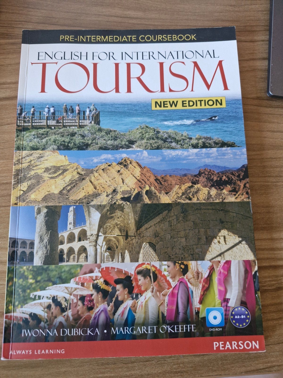 English for international tourism, Enlèvement, Comme neuf, Enseignement supérieur professionnel, Pearson
