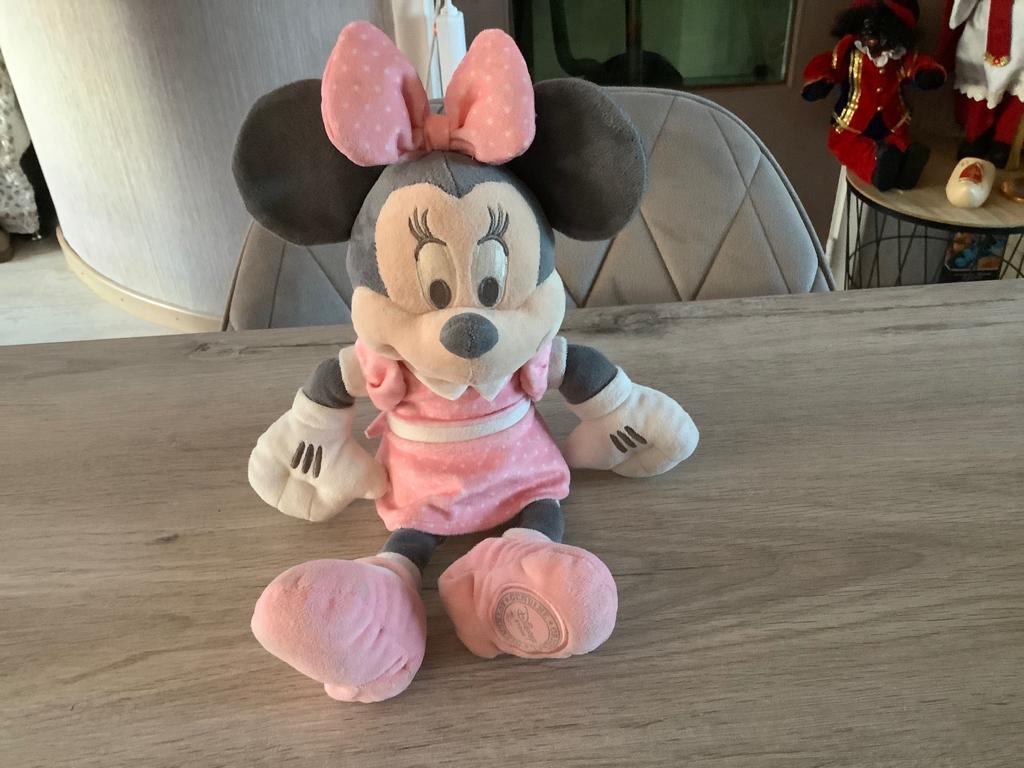 Disney Minnie Mouse pluche character (27 cm), Enfants & Bébés, Jouets | Peluches, Souris, Disney, Lavable, Moyen (20 à 80 cm)