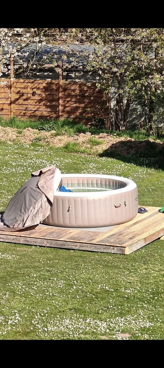 Jaccuzi INTEX pure spa 6 personnes, Enlèvement, Utilisé, Filtre, Gonflable