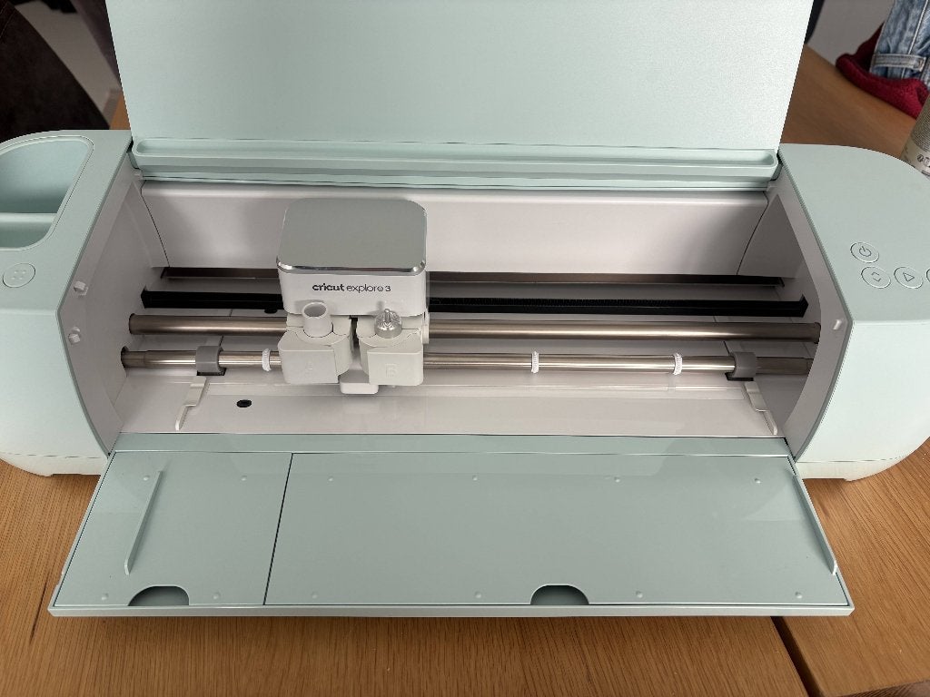 cricut explore 3 (2024) + toebehoren, Ophalen, Nieuw, Blauw, Cricut