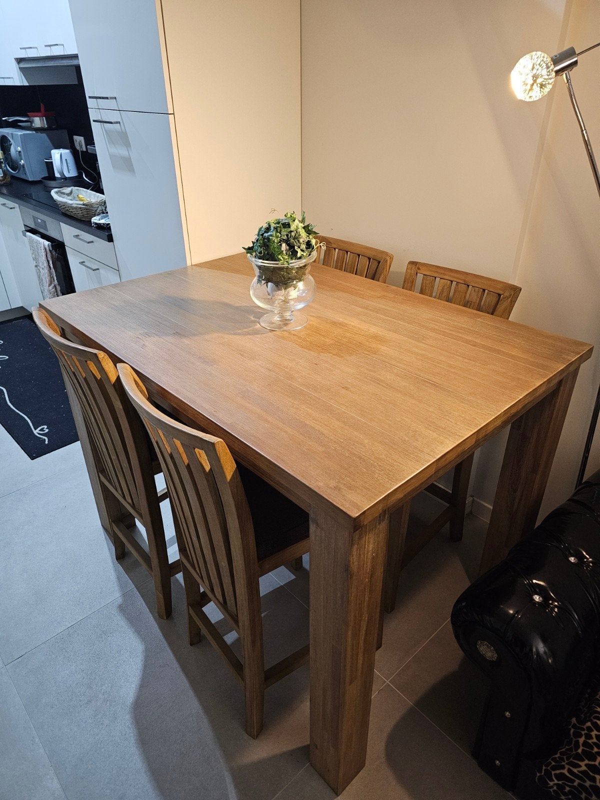 In ni: massief eiken Henders& Hazel Barset(Bartafel+4 stoele, Antiek en Kunst, Ophalen