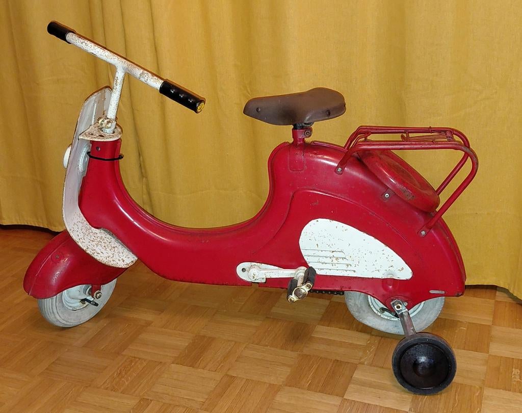 Trapauto ferbedo vespa, Antiek en Kunst, Ophalen