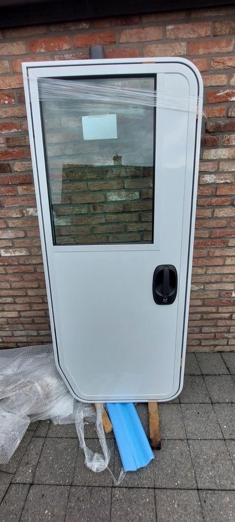 Mobilhome duer van pilot integraag, Ophalen