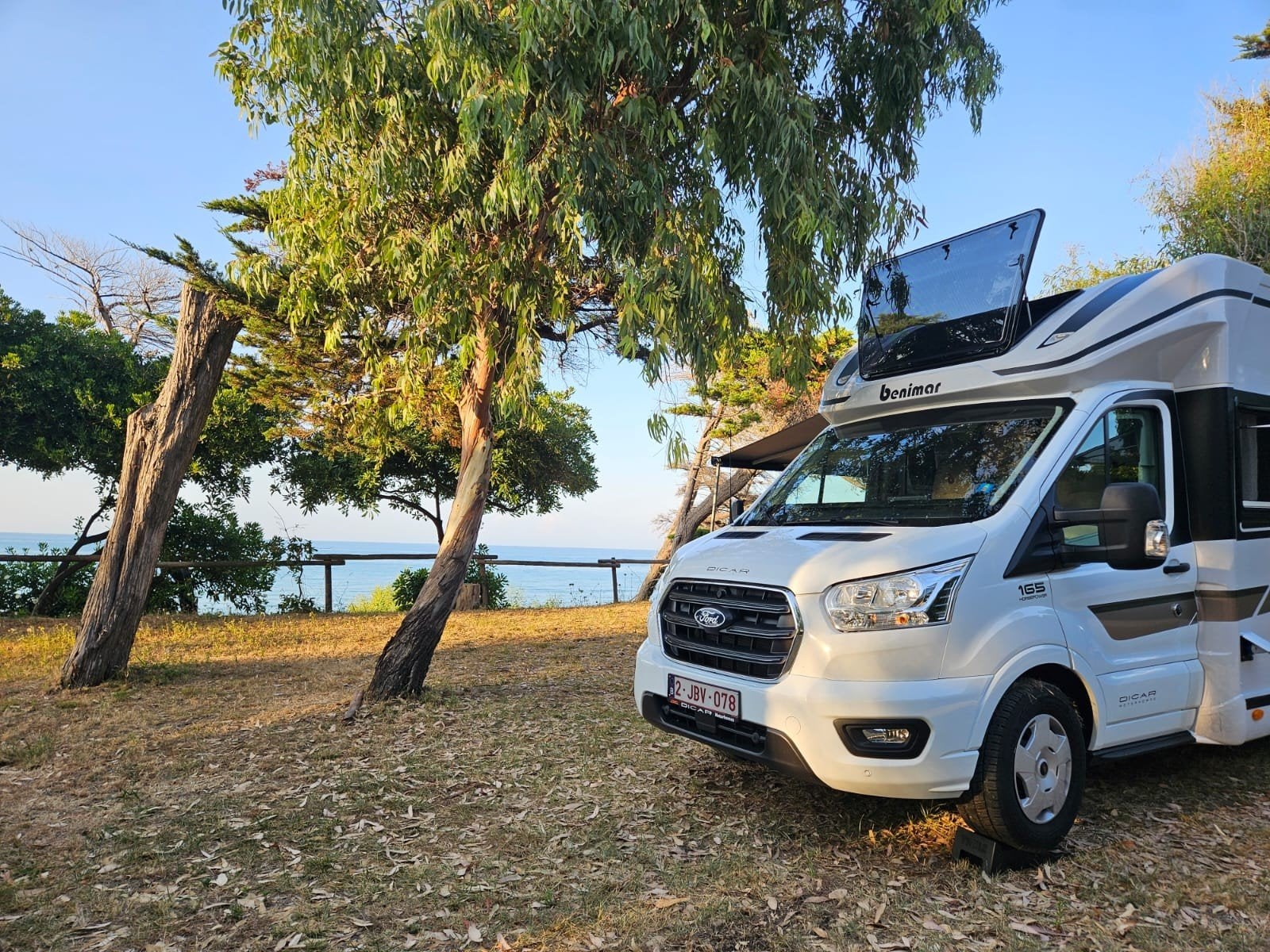 A LOUER MAGNIFIQUE CAMPING-CAR 2026 5 PERSONNES ET COUCHAGES, Caravans en Kamperen, Automaat, Diesel, Particulier, Benimar