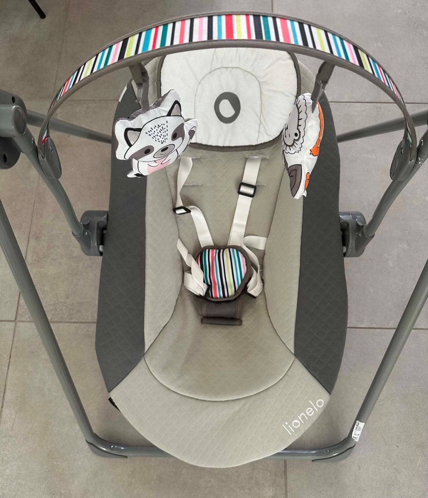 Lionelo babyschommel, Ophalen